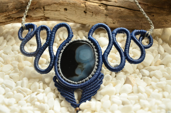 Onyx stone Macrame Necklace，   織途  ， Om Ethnic Handicraft , macrame