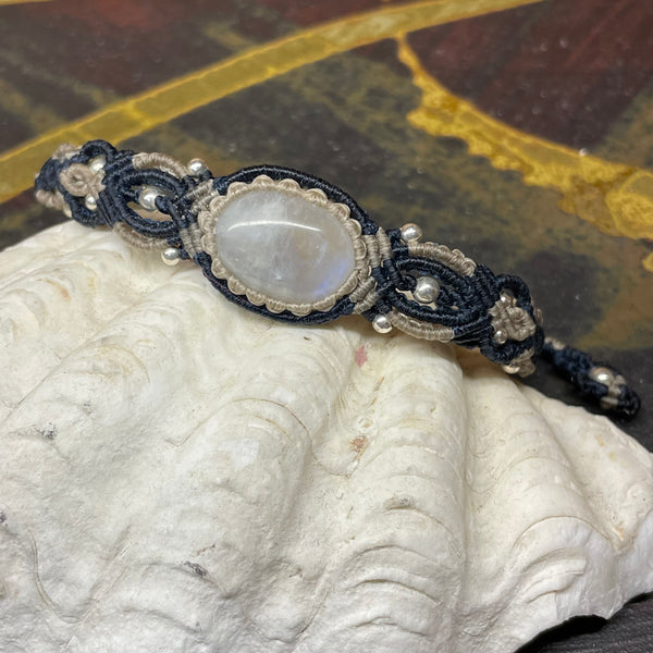 Moonstone Bracelet 11L 44