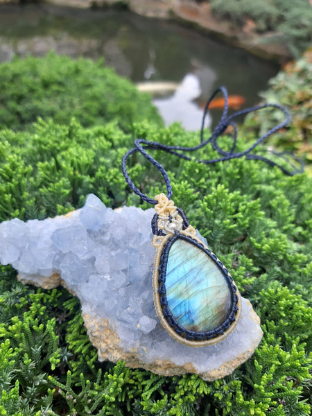 Labradorite  Macrame Necklace