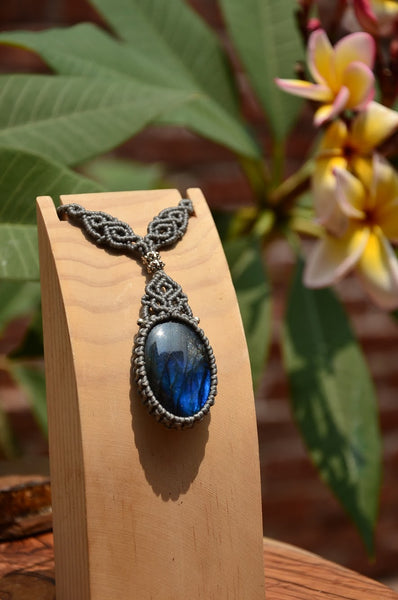 Labradorite Macrame Jewelry