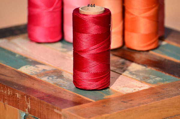 Linhasita waxed polyester cord 0.75 mm.