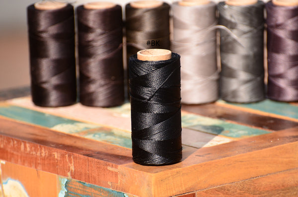 Linhasita waxed polyester cord 0.75 mm.