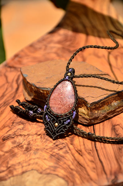 Sunstone Macrame jewelry, Necklace