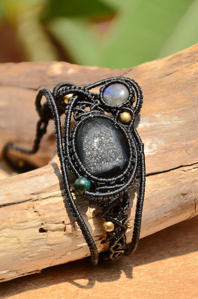 Morocco Druzy Quartz Macrame bracelet