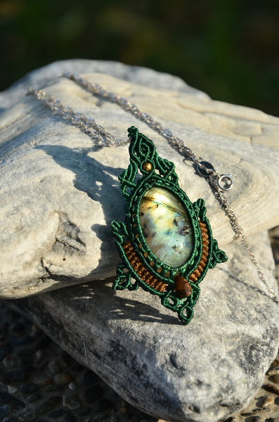 Labradorite Macrame Jewelry Necklace