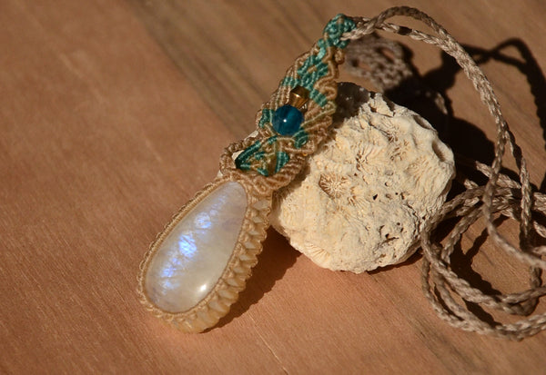 Moonstone Macrame Jewellery, necklace