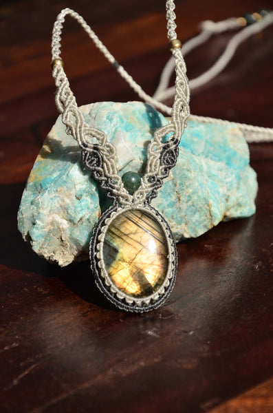 Labradorite Macrame Jewelry Necklace