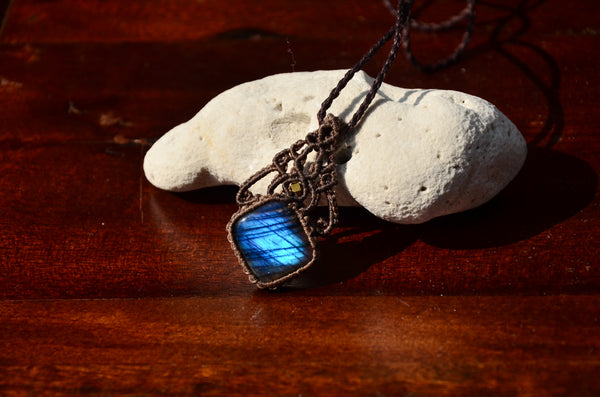 Labradorite Macrame Jewelry, necklace