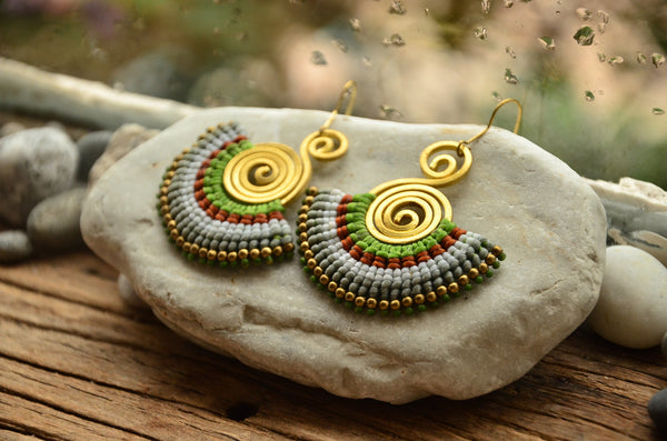 Macrame Boho Style Earrings，   織途  ， Om Ethnic Handicraft , macrame