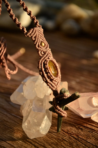 Unique Raw Moss Agate & Tiger Eye Macrame Pendant，   織途  ， Om Ethnic Handicraft , macrame