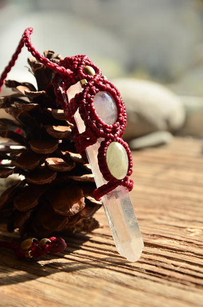 Bohemian Style, Clear Crystal & Moonstone Macrame Pendant，   織途  ， Om Ethnic Handicraft , macrame