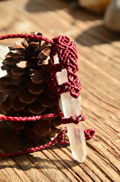 Bohemian Style, Clear Crystal & Moonstone Macrame Pendant，   織途  ， Om Ethnic Handicraft , macrame