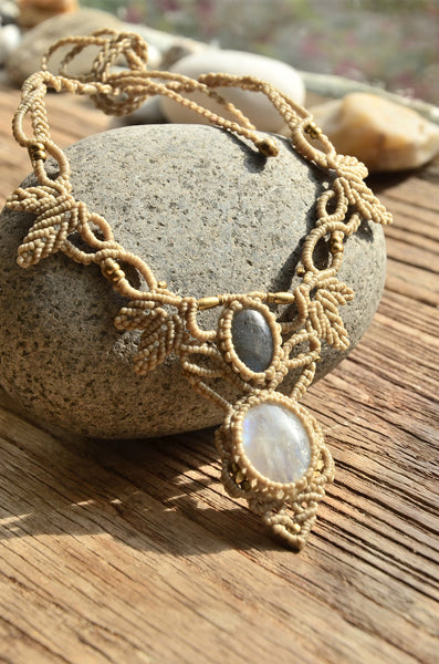 Moonstone Macrame Jewelry，   織途  ， Om Ethnic Handicraft , macrame