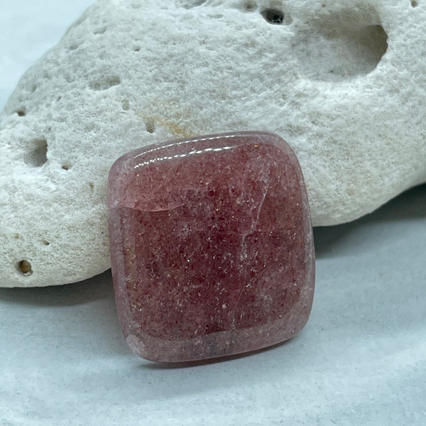 Strawberry Quartz - 25