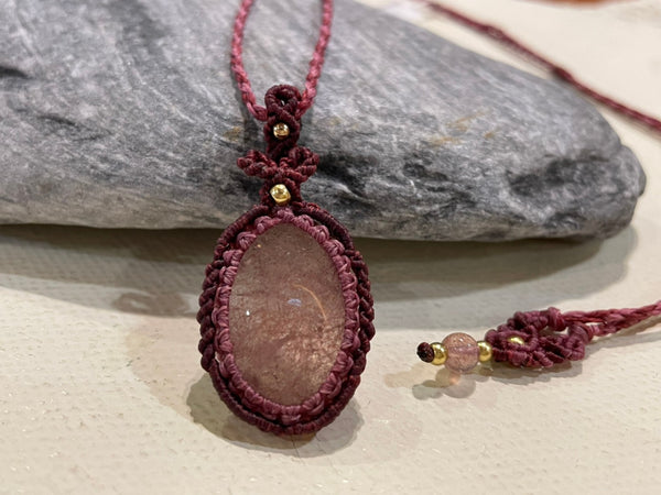 Strawberry quartz necklace 11-W09